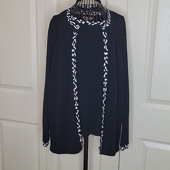 Marlis Vintage Black and White Twin Set Size Large (Runs Large) - Picture 1 of 8